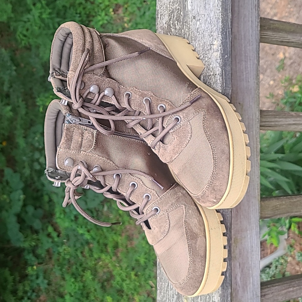 STEVE MADDEN Olive Green Combat Boots. Woman Size 8.5M - Picture 2 of 9